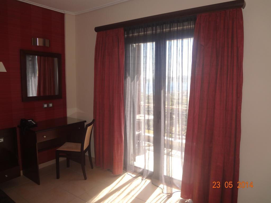 Aegea Hotel Karystos  Rum bild